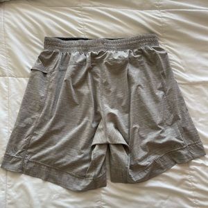 XL THE Shorts